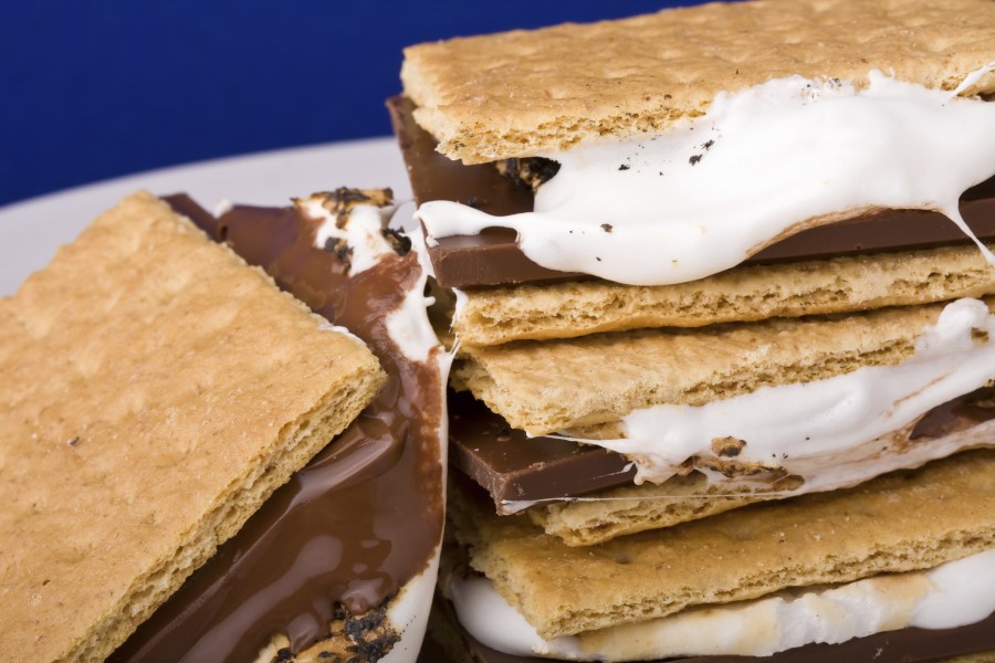 Free S'mores Lakeside