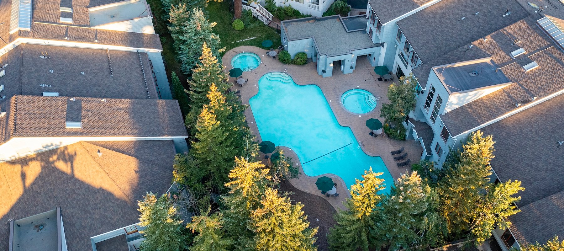 Palisades Tahoe Lodge, Olympic Valley