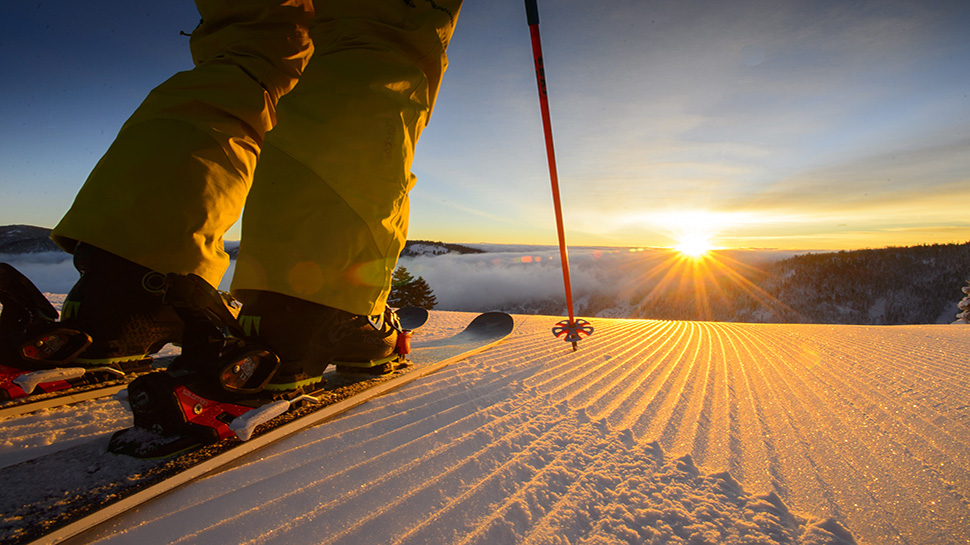 Palisades Tahoe Skiing