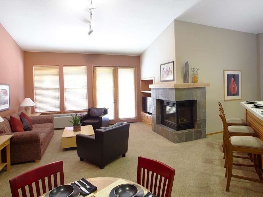 Three Bedroom Suite in Palisades Tahoe Lodge, Olympic Valley