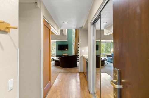 331 | Loft Stay - Full Fridge + Easy Parking