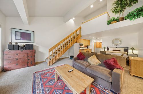 345 | Loft w/ Mtn Views - Fridge, Pool, Sauna Too