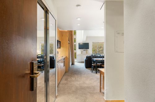 349 | Tahoe Loft - Full Fridge + Pool & Spa Fun