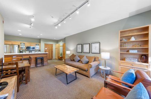 712 | Outdoor Lover's 2BD - King, Bunks + Pool