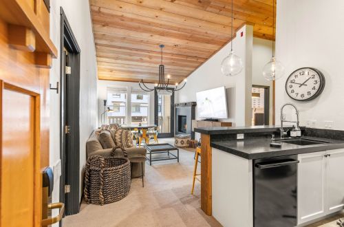 808 | 2BD Premium Family Escape - True Alpine Luxe