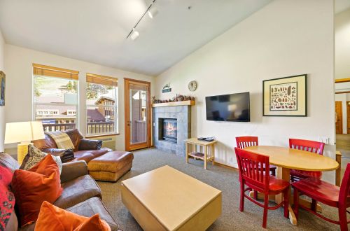 814 | Sunny 2BD w/ A/C - Kitchen, W/D, Pool & Spa