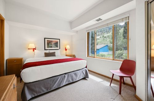 220  | Romantic - King 1BD Retreat + Summer Pool